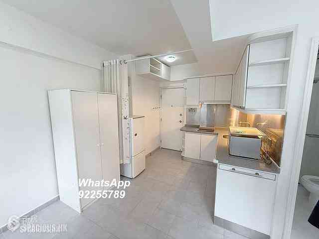 Soho - 68-70A, Hollywood Road 02