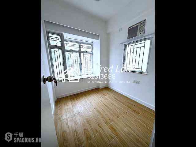 Mong Kok - Hung Wai Building 06