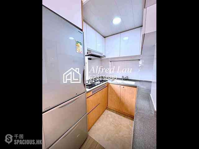 Mong Kok - Hung Wai Building 09