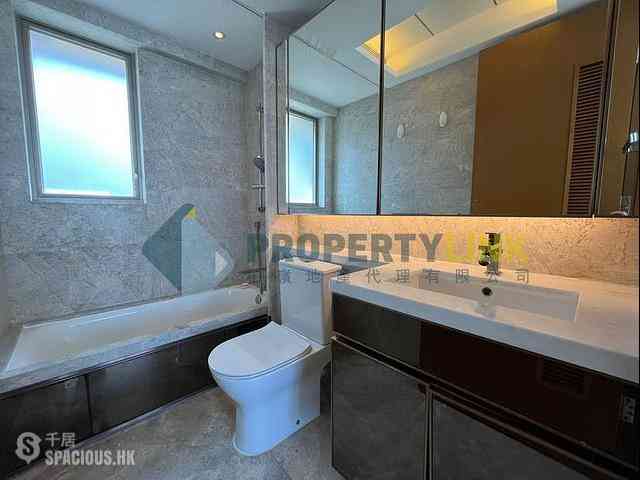 Sai Ying Pun - The Nova 08