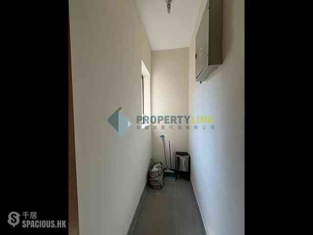Sai Ying Pun - The Nova 11