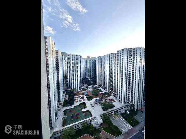 Tai Koo Shing - Tai Koo Shing Harbour View Gardens (East) Lotus Mansion 01