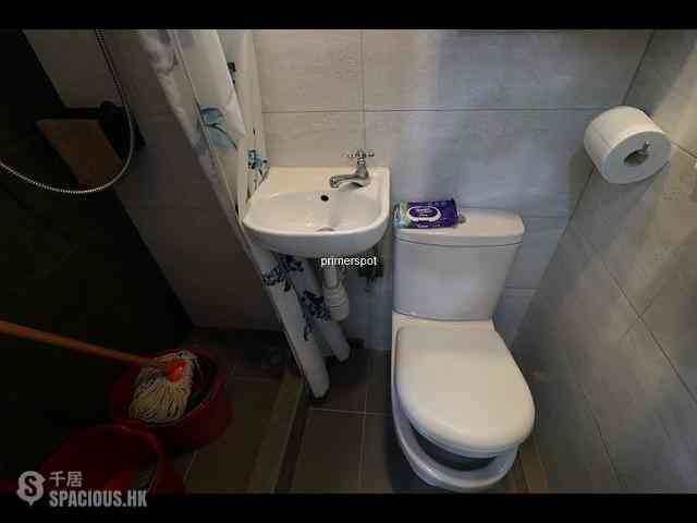 Wan Chai - 168, Queen's Road East 04