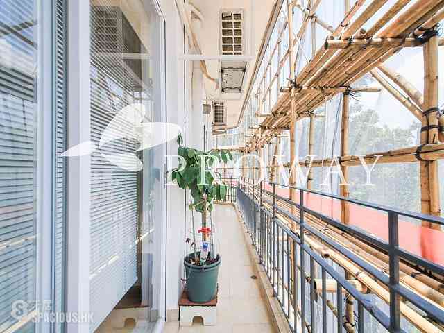 Mid Levels Central - Welsby Court 02