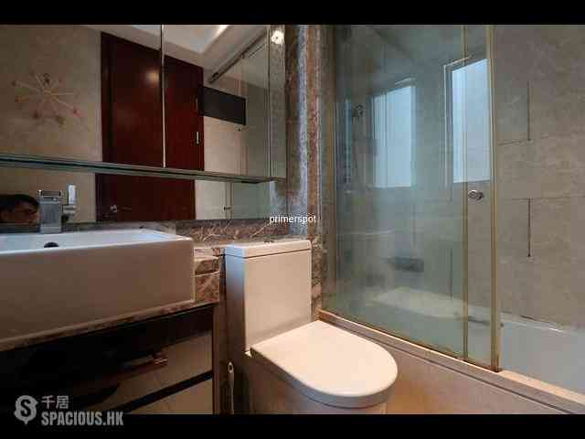 Wan Chai - The Avenue Phase 1 05
