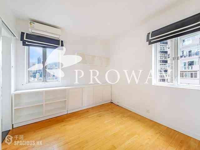 Stubbs Road - Miramar Villa 04
