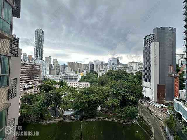 Wan Chai - The Zenith 01