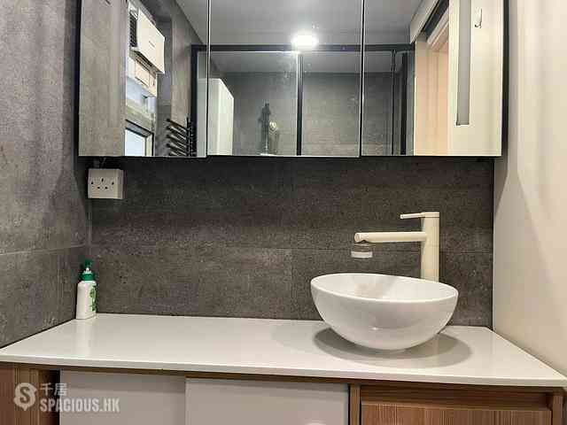 Kennedy Town - Shun Fai Building 02