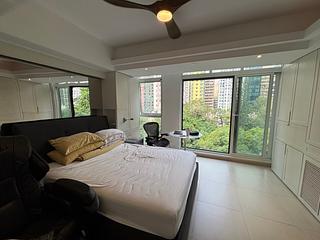 Poho - 236, Hollywood Road 03