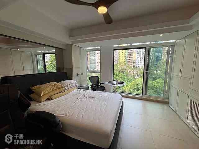 Poho - 236, Hollywood Road 03