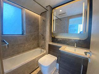 Wong Chuk Hang - The Southside Phase 2 La Marina Tower 2B 09