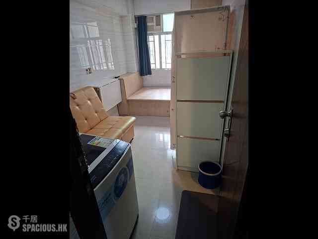 Sham Shui Po - Lan Fong Building 04