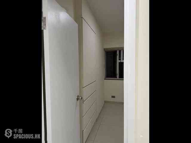 Wan Chai - Tonnochy Towers 10