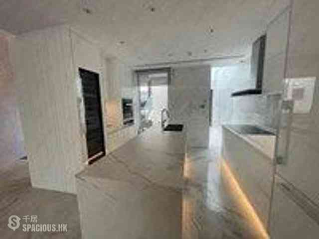 The Peak - La Hacienda Block A 05