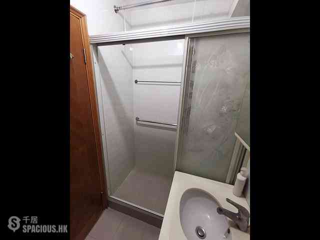 Kennedy Town - Pearl Court 08