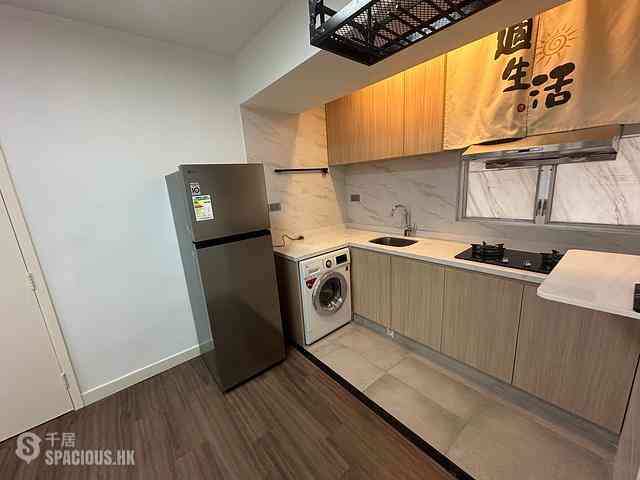 Kennedy Town - Shun Fai Building 01