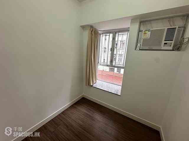 Kennedy Town - Shun Fai Building 04