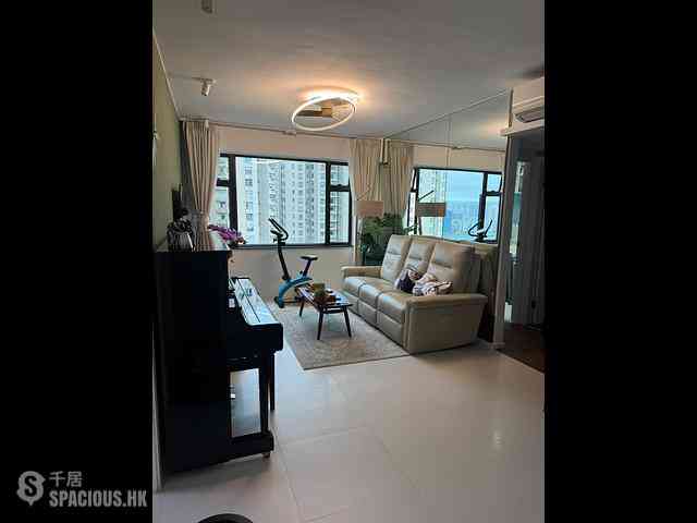 Causeway Bay - Victoria Centre Block 3 03