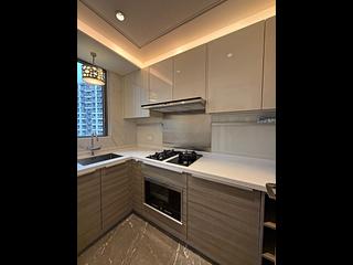 Tseung Kwan O - The Papillons Block 7 02