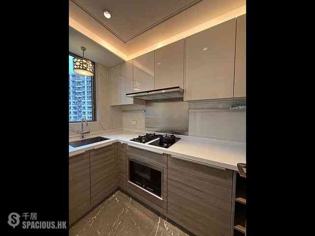 Tseung Kwan O - The Papillons Block 7 02