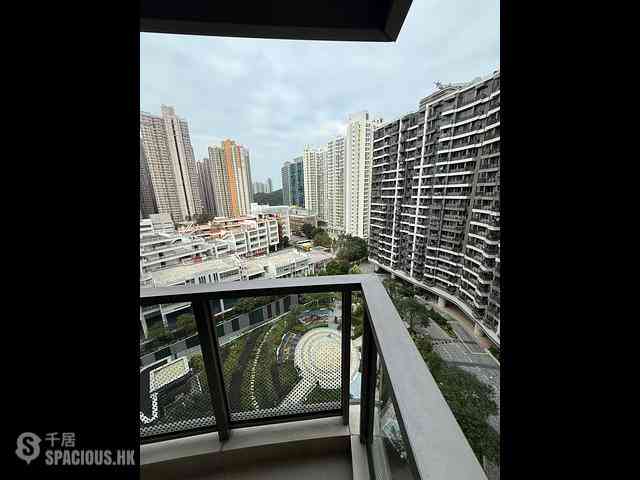 Tseung Kwan O - The Papillons Block 7 05