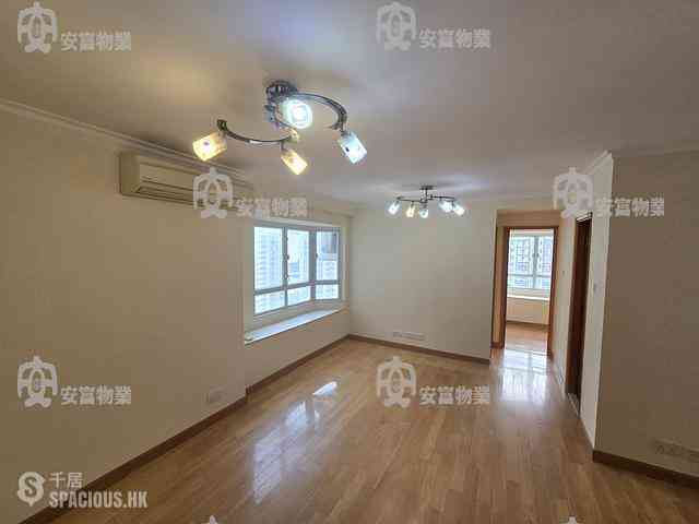 Sha Tin - Lucky Plaza 10