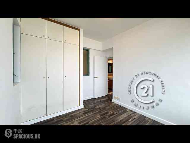 Discovery Bay - Discovery Bay Phase 9 La Serene Serene Court 09