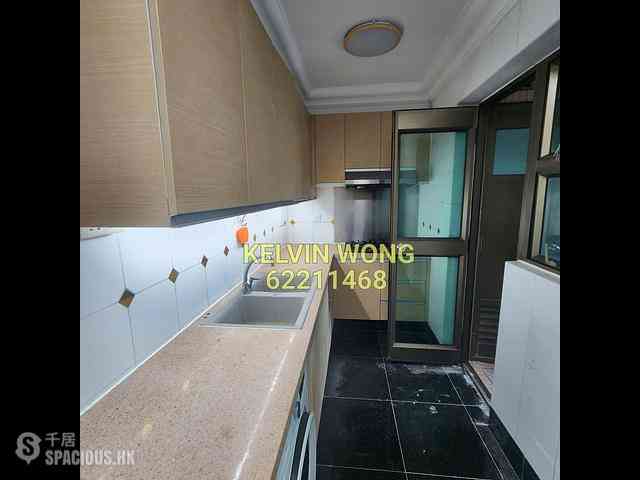 Yau Ma Tei - King's Park Villa 02