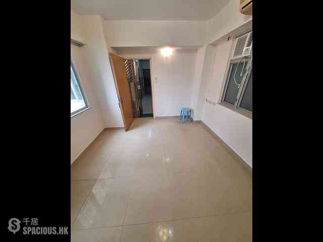 Wan Chai - Pao Woo Mansion 05