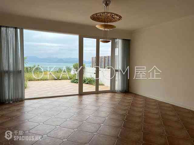 Clear Water Bay - Villa Pergola 01