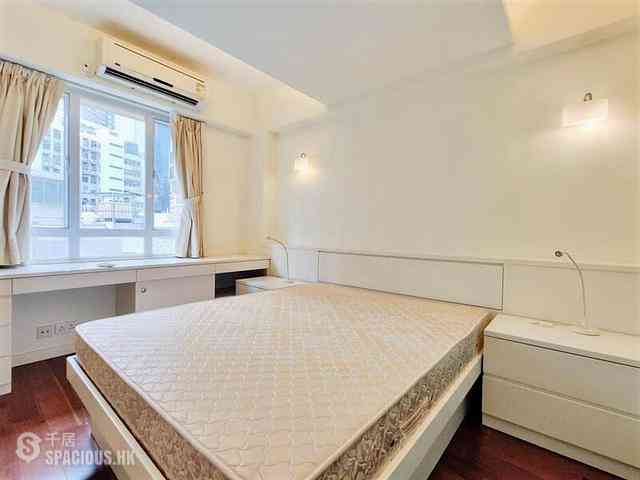 Sheung Wan - On Wing Building 04
