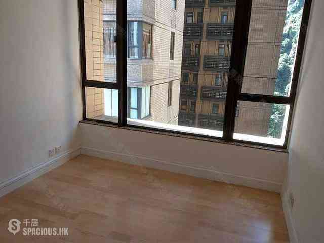 Central - 28-32, Gough Street 07