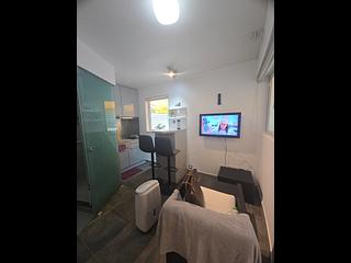Wan Chai - Yen May Building 03