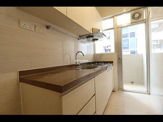 Wan Chai - Prime Mansion 09