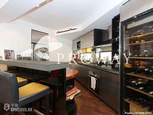 Soho - 52, Elgin Street 12