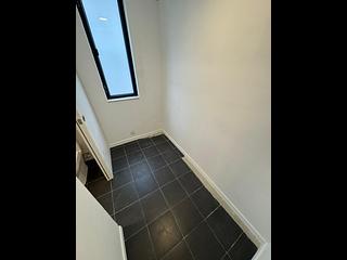 Central - 17-21 Gough Street 11