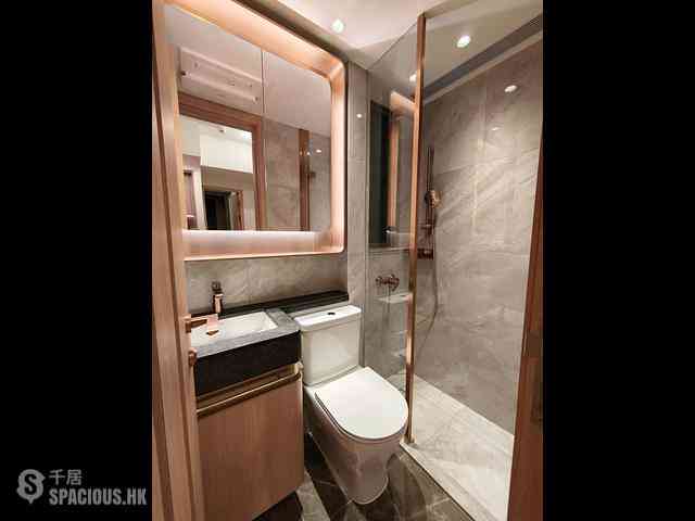 Sai Ying Pun - 9, Eastern Street 01