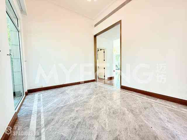 Repulse Bay - 110, Repulse Bay Road 04