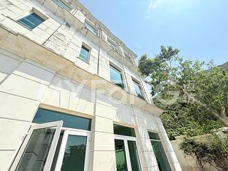 Repulse Bay - 110, Repulse Bay Road 09