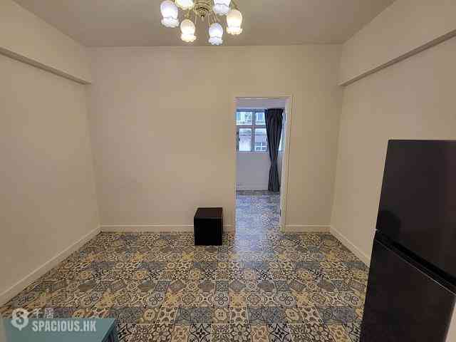 Sai Ying Pun - 84-84A First Street 03