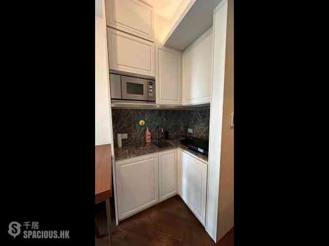 Shek Tong Tsui - One South Lane 02