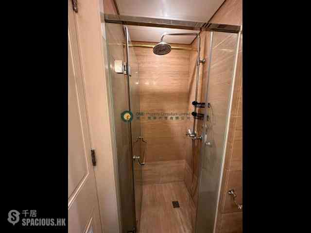 Shek Tong Tsui - One South Lane 05