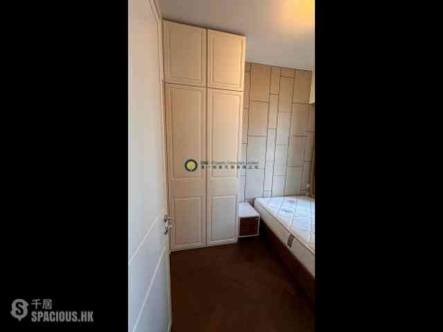 Shek Tong Tsui - One South Lane 06