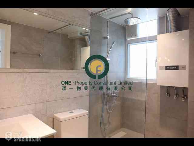 Sai Ying Pun - Fook Moon Building 05