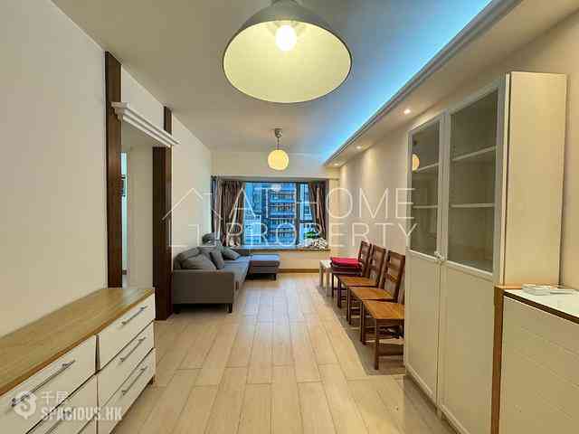 Sheung Wan - Queen's Terrace 02
