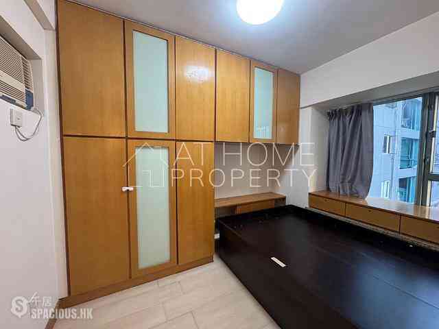 Sheung Wan - Queen's Terrace 03