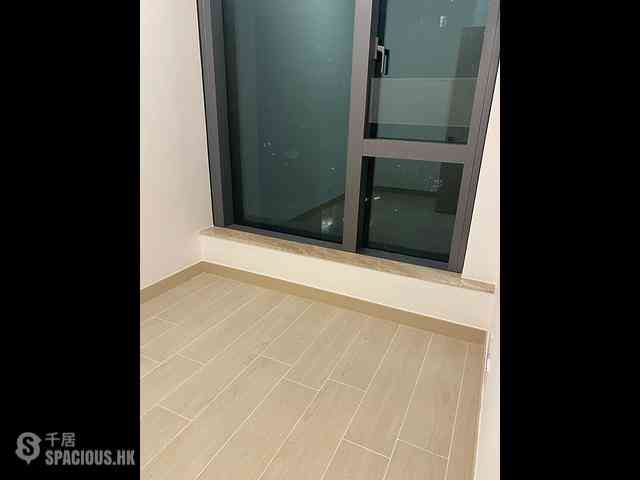 Tuen Mun - Gold Coast Bay Phase 2 The Reserve Tower 1A 01