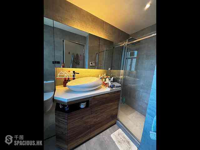 Tung Chung - Coastal Skyline Phase 4 Le Bleu Deux Block 2 10