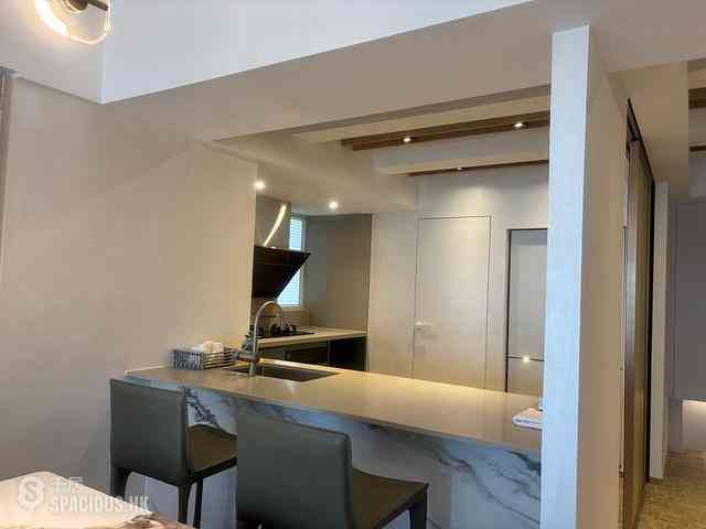 Mid Levels West - Realty Gardens Venice Court (Block 3) Venice Court 01