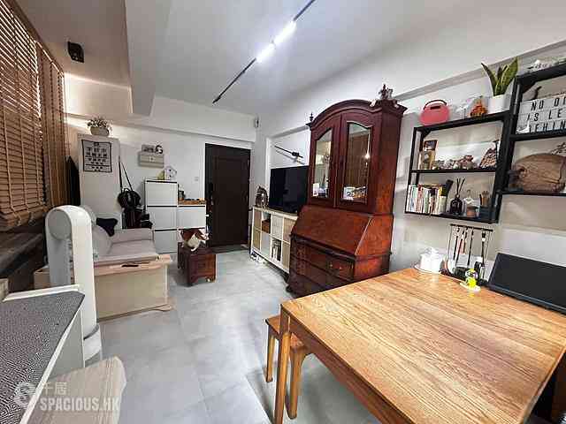 Sheung Wan - Nam Pak Hong Building 04